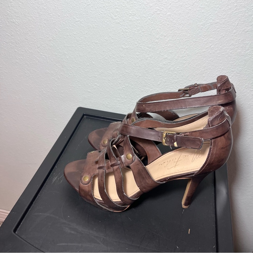 Marc Fisher Brown Leather Gladiator Platform Heels Straps Cage Sandals size 8.5 - Picture 6 of 13